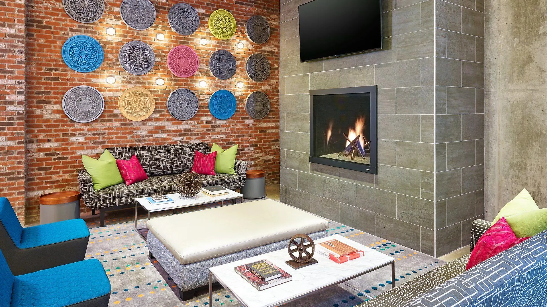 Aloft Louisville Downtown Hotel