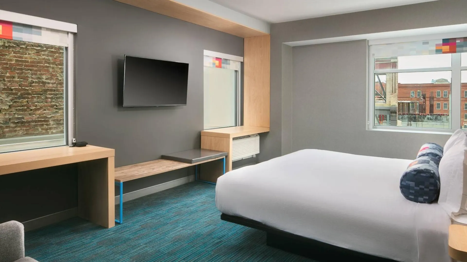 Aloft Louisville Downtown 3*,