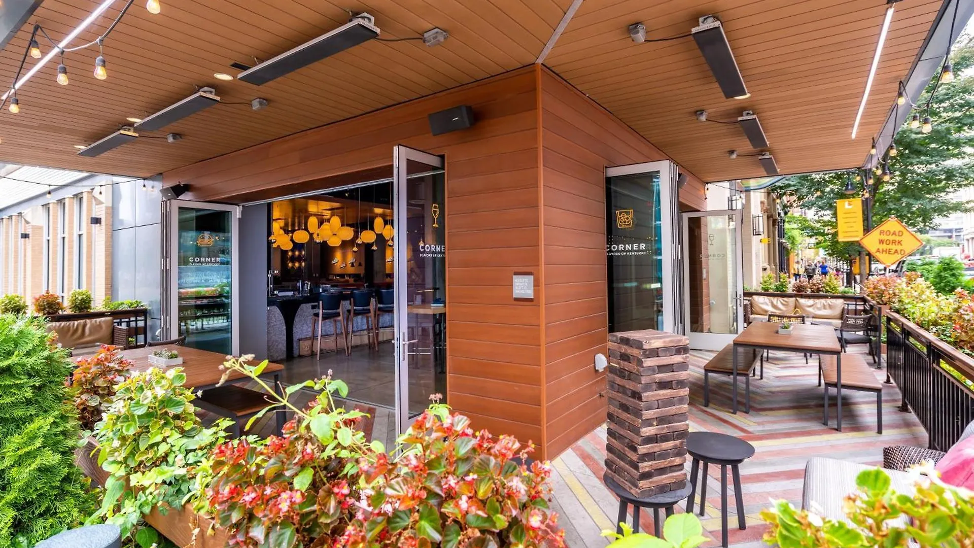 Aloft Louisville Downtown 3*,