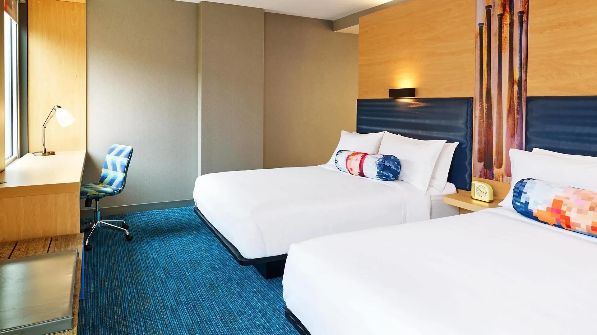 Aloft Louisville Downtown 3*,